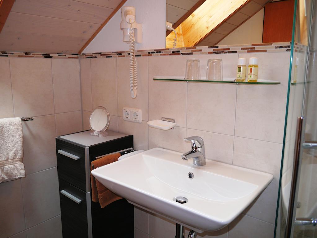 Kurbad Und Landhaus Siass Bad Kohlgrub Kamer foto